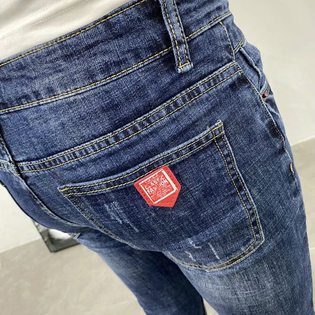 Navy skinny nine-point jeans man