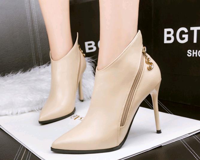 Sexy pointed Martin boots stiletto high heel ankle boots autumn and winter new women's boots England bare boots ankle boots