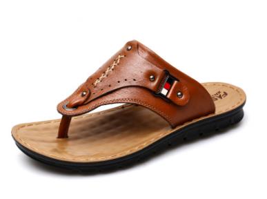 2020 summer new men's casual leather slippers clip toe beach shoes leather sandals men's soft bottom