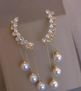 New flash diamond earrings women's ear clip shaking sound net red temperament tassel long pearl earrings factory goods