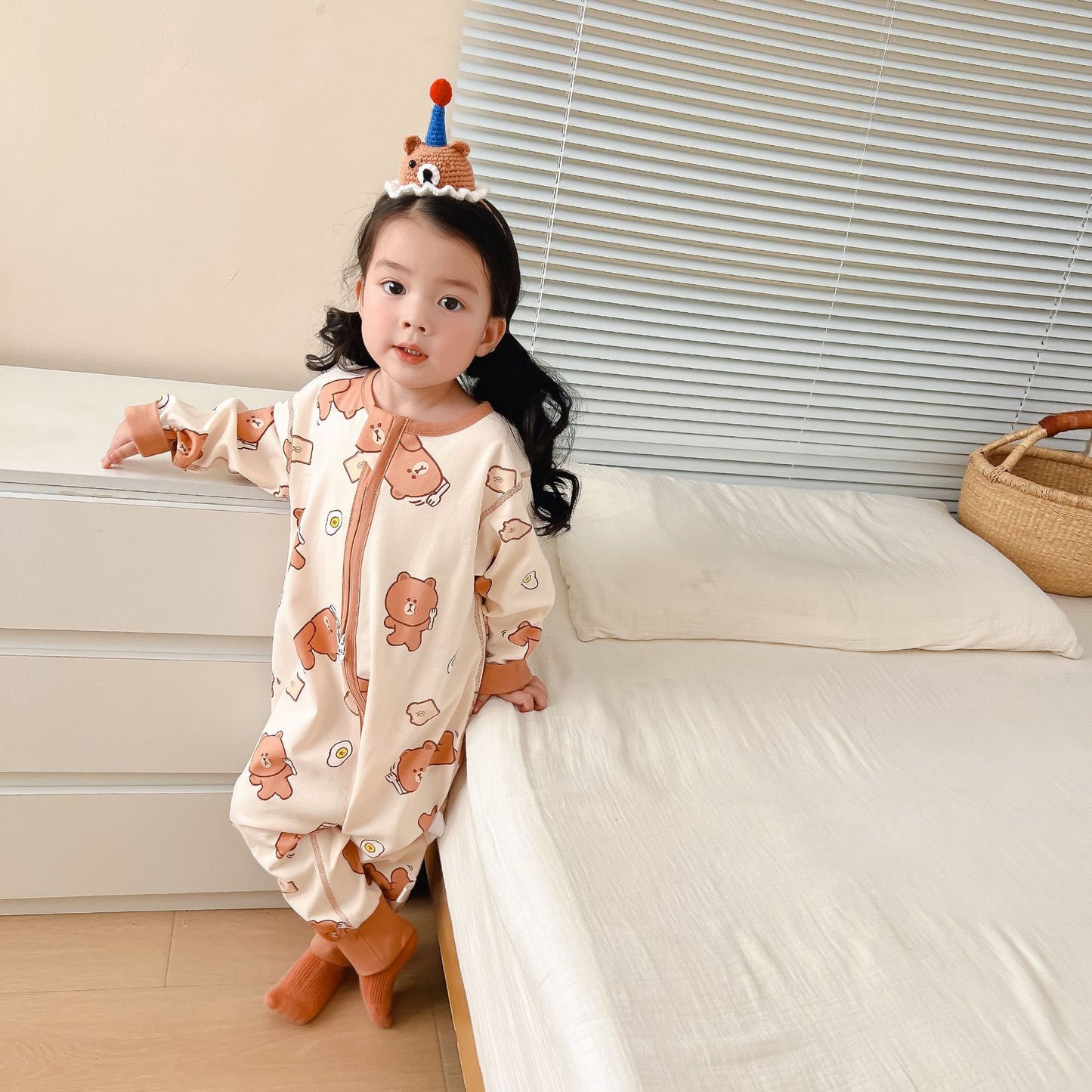 New double-layer baby one-piece split-leg sleeping bag children's anti-kick quilt spring, autumn and winter pajamas boys and girls cotton home wear