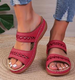Non-slip open toe sandals allow you to walk without resistance.