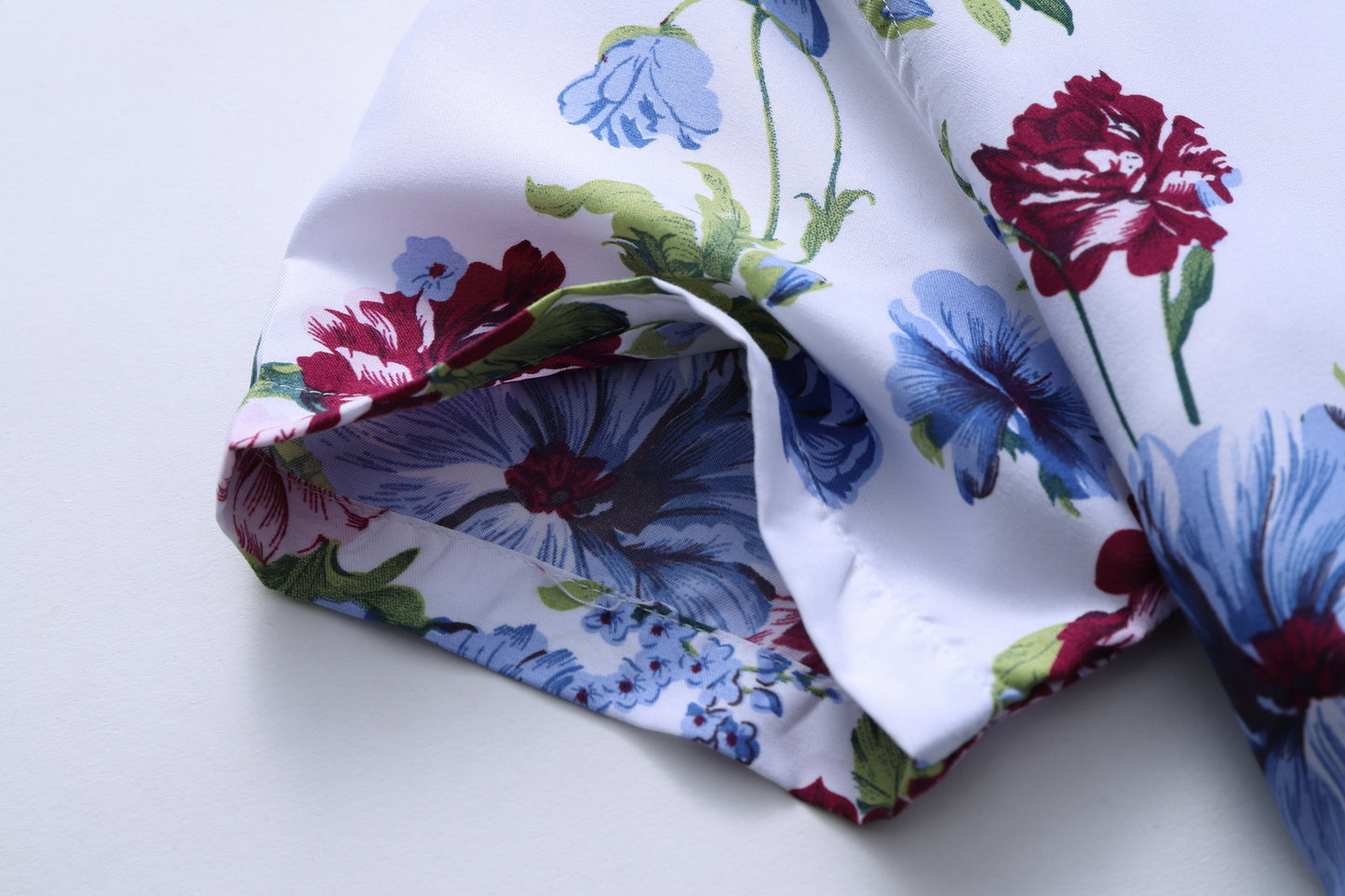 Casual printing and oversized men's short sleeved casual shirt trend versatile men's clothing