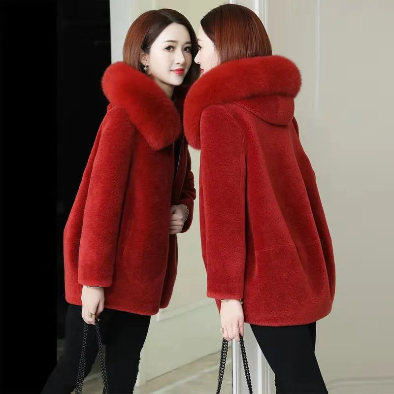 2023 New Sheep Shearing Coat Jacket Women Winter Faux Fur Overcoat Middle-aged Female Hooded Windproof And Warm Coats 5XL