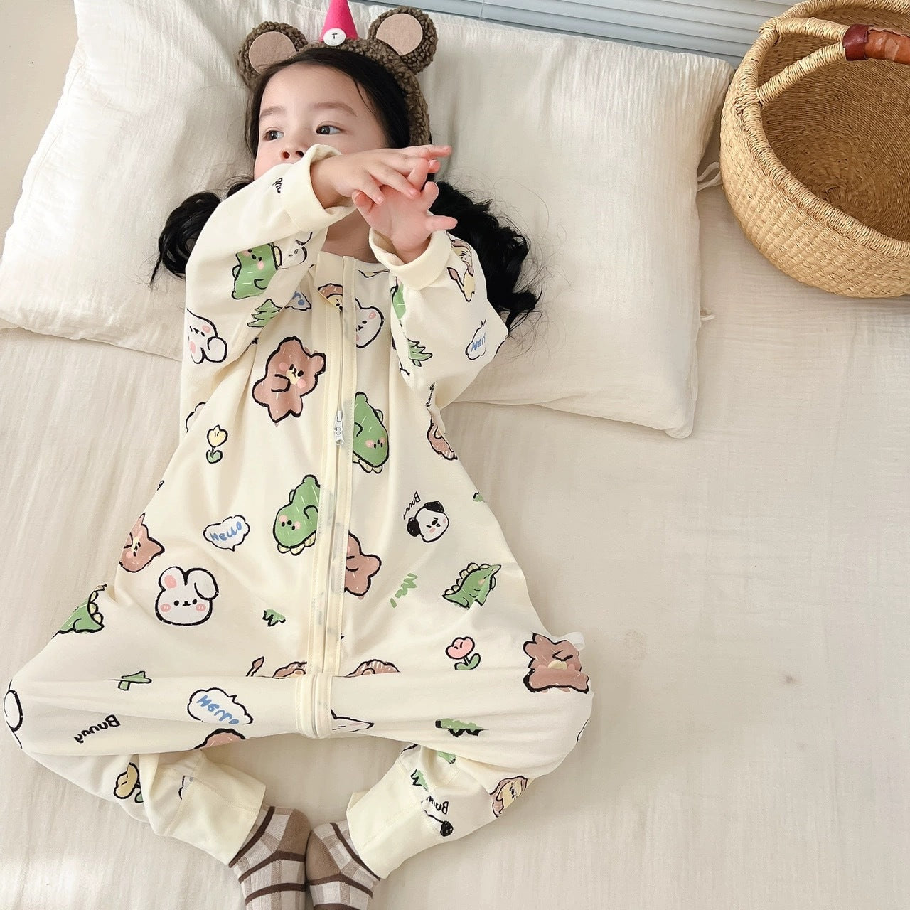 New double-layer baby one-piece split-leg sleeping bag children's anti-kick quilt spring, autumn and winter pajamas boys and girls cotton home wear