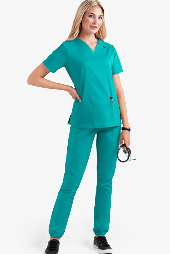 2023 European and American new style solid color pocket V-neck nursing work uniform nurse clothes two-piece suit women's short sleeve