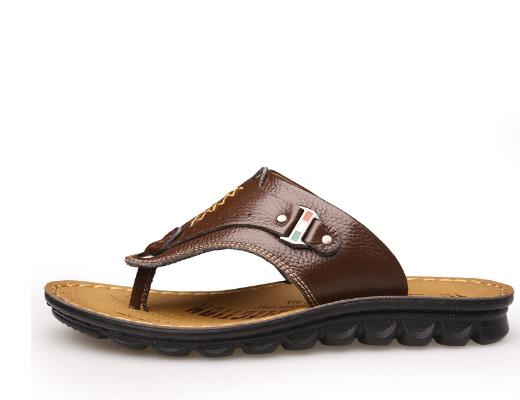 2020 summer new men's casual leather slippers clip toe beach shoes leather sandals men's soft bottom