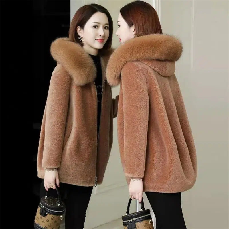 2023 New Sheep Shearing Coat Jacket Women Winter Faux Fur Overcoat Middle-aged Female Hooded Windproof And Warm Coats 5XL