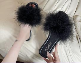 Laura Flat Sandal