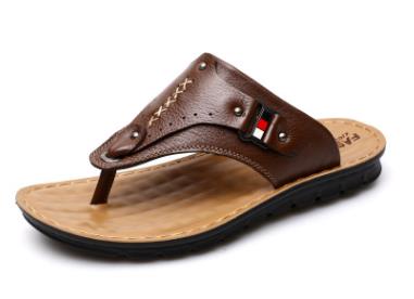 2020 summer new men's casual leather slippers clip toe beach shoes leather sandals men's soft bottom