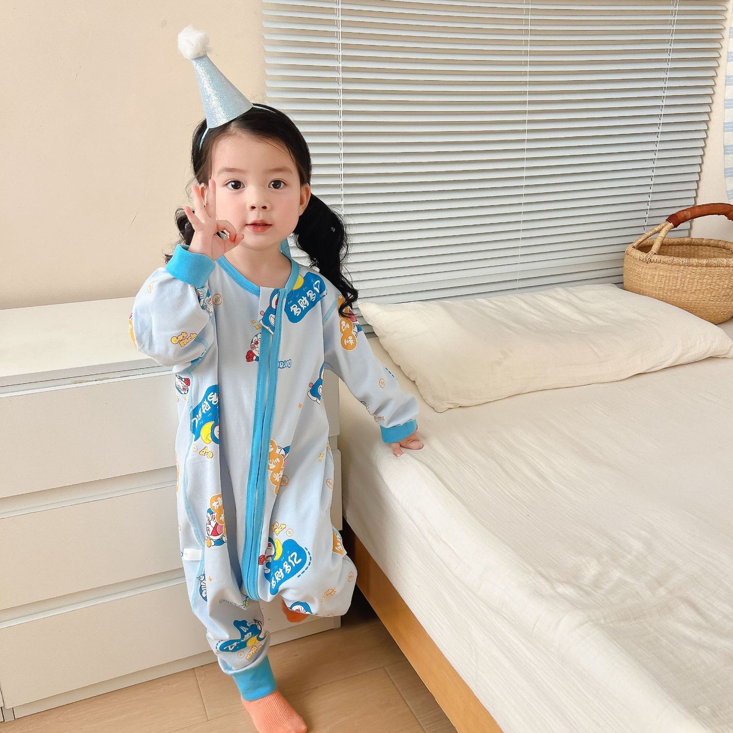 New double-layer baby one-piece split-leg sleeping bag children's anti-kick quilt spring, autumn and winter pajamas boys and girls cotton home wear