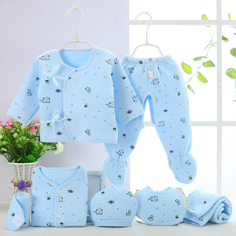 Seven-piece quilted warmth for spring and autumn newborns