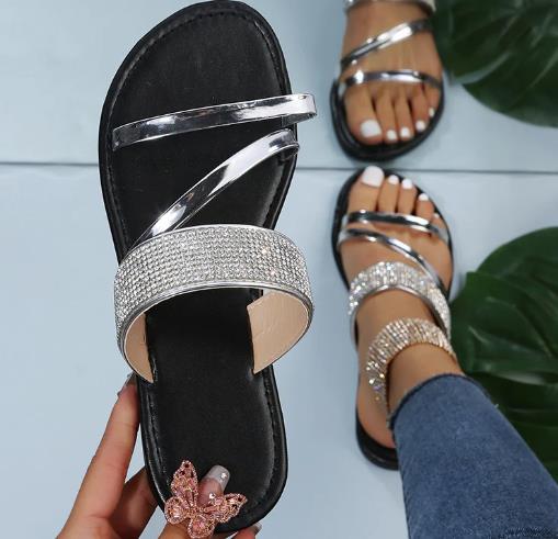 Pantuflas de mujer con plataforma y adornos de strass
