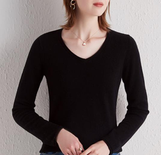 Korean version 2020 autumn and winter Korean version new v-neck loose sweater women's long-sleeved solid color inner pullover knitted bottoming shirt, v-neck loose sweater women, solid color inner pullover knitted