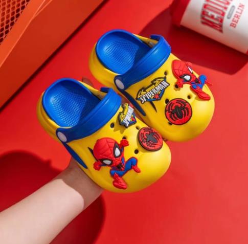 Children& Babuche Spider Man Pisadinha Cartoon