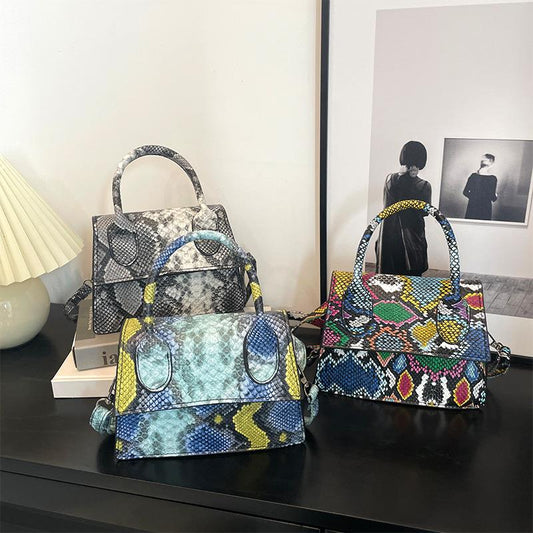 Winter New Snake Pattern Fashion Handbags Trend Line Embossed Ladies Shoulder Bag Messenger Bag