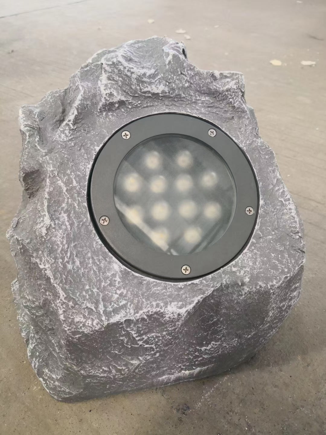 Stone sound lawn light outdoor Bluetooth speaker Lawn light Garden park cultural travel brightening speaker Bluetooth stone