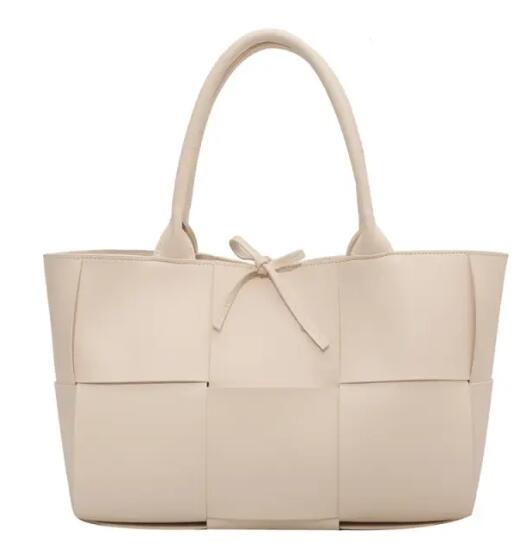 Large Tote Bag - Garbo Letícia